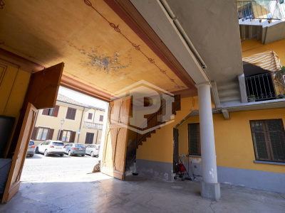 Trilocale a reddito in Via Vittorio Veneto, Riva presso Chieri (TO)