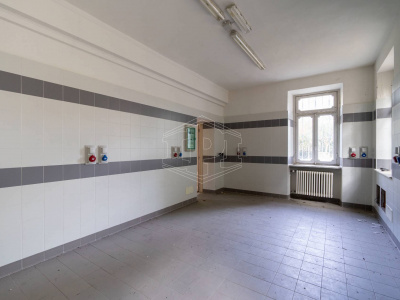 Villa in Strada Ferrero di Cambiano, Moncalieri (TO)