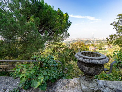 Villa in Strada Ferrero di Cambiano, Moncalieri (TO)