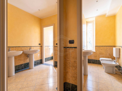 Villa in Strada Ferrero di Cambiano, Moncalieri (TO)