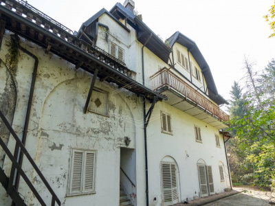 Villa in Strada Ferrero di Cambiano, Moncalieri (TO)