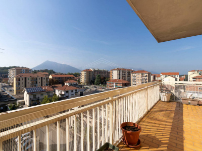 Trilocale in Via Cesare Battisti, Alpignano (TO)