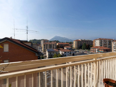 Trilocale in Via Cesare Battisti, Alpignano (TO)