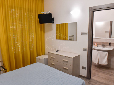 Edificio-hotel in Via Garibaldi, Servigliano (FM)