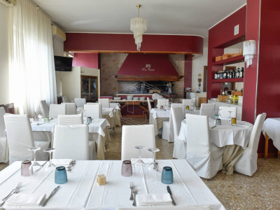 Edificio-hotel in Via Garibaldi, Servigliano (FM)