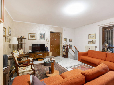 Quadrilocale con giardino in Via Macchiavelli, Venaria Reale (TO)