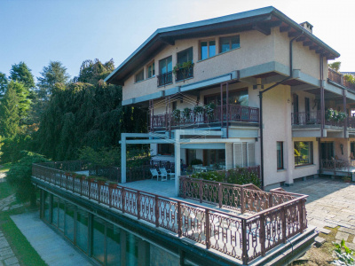 Appartamento in villa in Strada dei Tadini (TO)