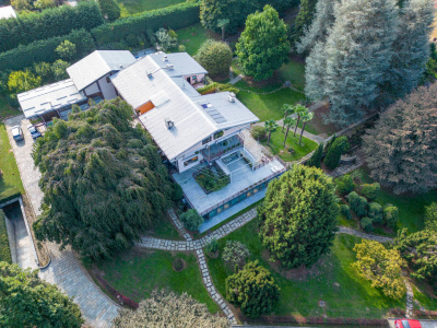 Appartamento in villa in Strada dei Tadini (TO)