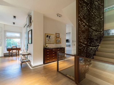 Appartamento in villa in Strada dei Tadini (TO)