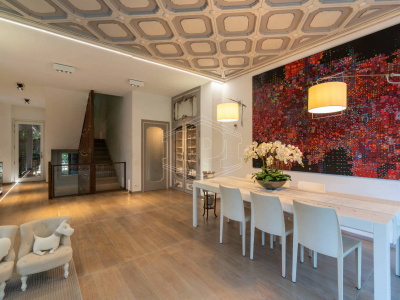 Appartamento in villa in Strada dei Tadini (TO)