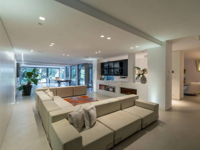 Appartamento in villa in Strada dei Tadini (TO)