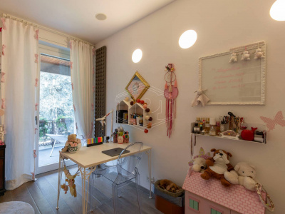 Appartamento in villa in Strada dei Tadini (TO)