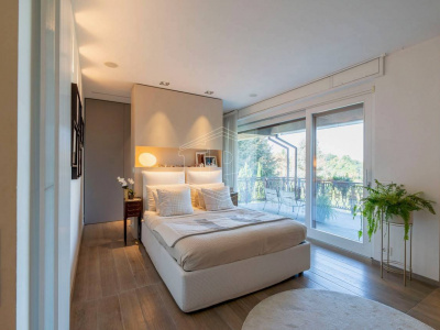 Appartamento in villa in Strada dei Tadini (TO)