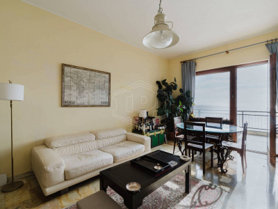 Quadrilocale in Via Aurelia, Ospedaletti (IM)