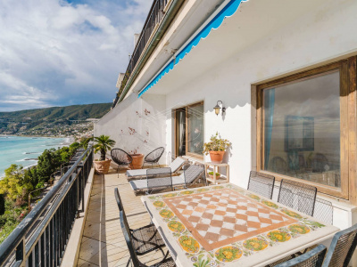 Quadrilocale in Via Aurelia, Ospedaletti (IM)