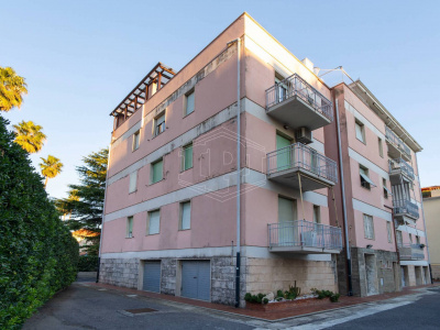 Bilocale in Via XXV Aprile, Borgio Verezzi (SV)