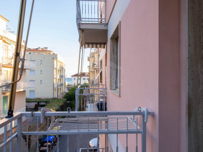 Bilocale in Via XXV Aprile, Borgio Verezzi (SV)