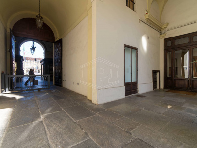 Bilocale a reddito in Piazza Castello (TO)