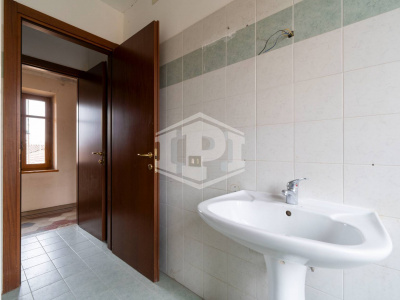 Bilocale in Via Vittorio Veneto, Riva presso Chieri (TO)