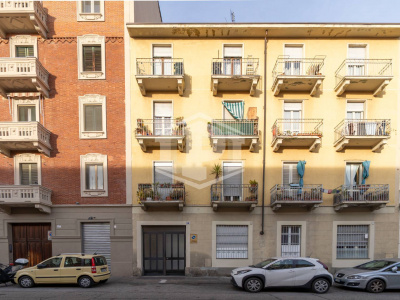 Trilocale a reddito in Via Brandizzo (TO)