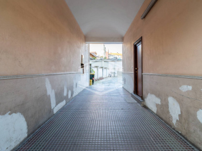 Trilocale a reddito in Via Brandizzo (TO)