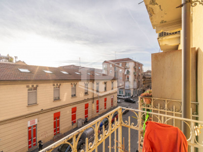 Trilocale a reddito in Via Brandizzo (TO)