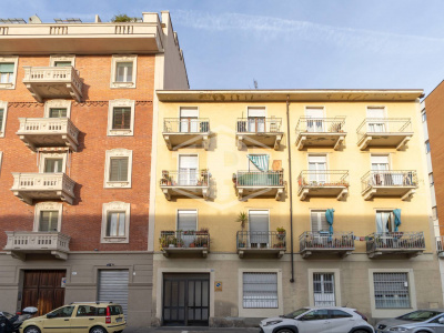 Trilocale a reddito in Via Brandizzo (TO)