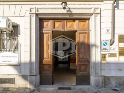 Pentalocale in Via Vittorio Amedeo II (TO)