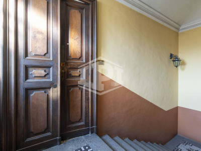 Pentalocale in Via Vittorio Amedeo II (TO)