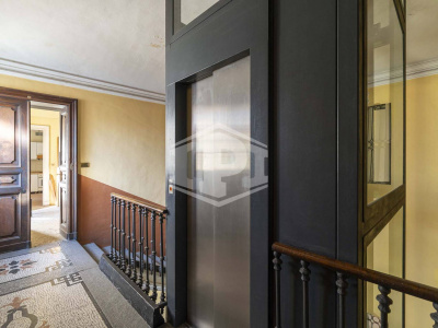 Pentalocale in Via Vittorio Amedeo II (TO)