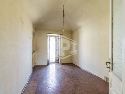 Pentalocale in Via Vittorio Amedeo II (TO)