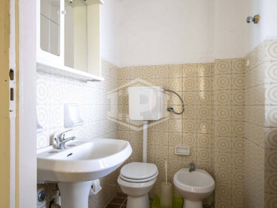 Pentalocale in Via Vittorio Amedeo II (TO)