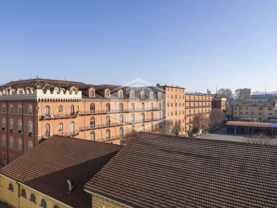 Pentalocale in Via Vittorio Amedeo II (TO)