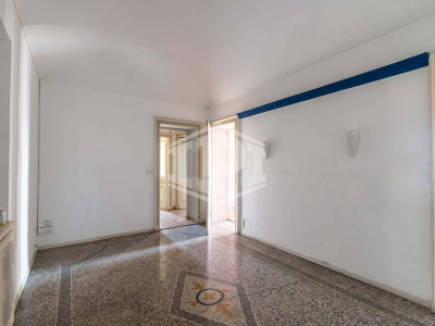 Pentalocale in Via Vittorio Amedeo II (TO)