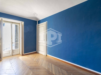 Pentalocale in Via Vittorio Amedeo II (TO)