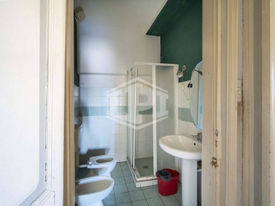 Pentalocale in Via Vittorio Amedeo II (TO)