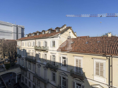 Pentalocale in Via Vittorio Amedeo II (TO)