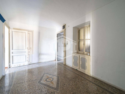 Pentalocale in Via Vittorio Amedeo II (TO)