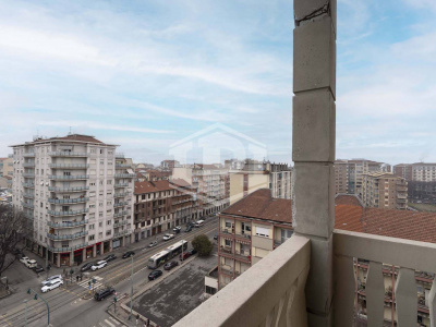 Bilocale in Corso Giulio Cesare (TO)