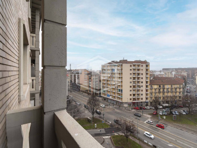 Bilocale in Corso Giulio Cesare (TO)