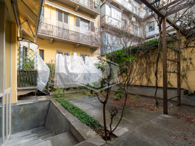 Appartamento bilivello in Via Allioni (TO)