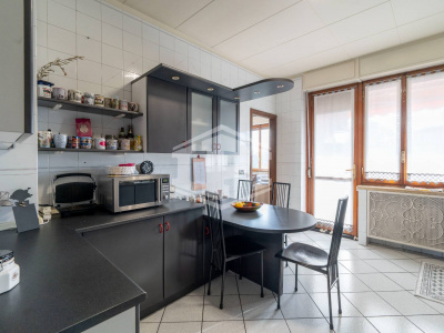 Pentalocale in Corso Appio Claudio (TO)