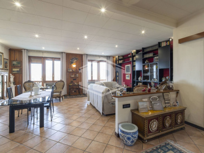 Pentalocale in Corso Appio Claudio (TO)