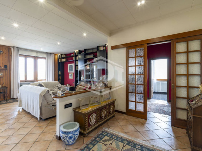 Pentalocale in Corso Appio Claudio (TO)