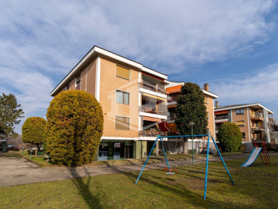 Pentalocale in Corso Appio Claudio (TO)