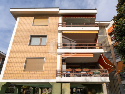 Pentalocale in Corso Appio Claudio (TO)