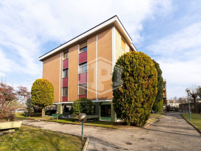 Pentalocale in Corso Appio Claudio (TO)