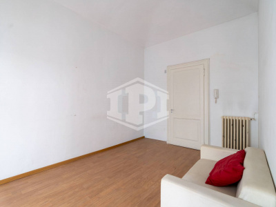 Pentalocale in Via Prati (TO)