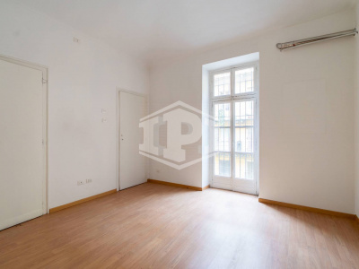 Pentalocale in Via Prati (TO)