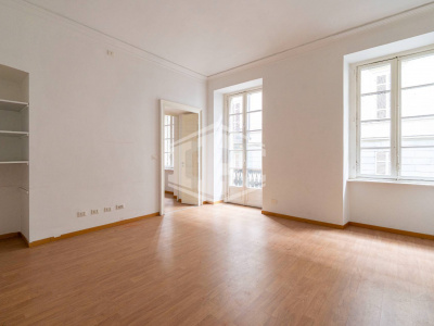 Pentalocale in Via Prati (TO)